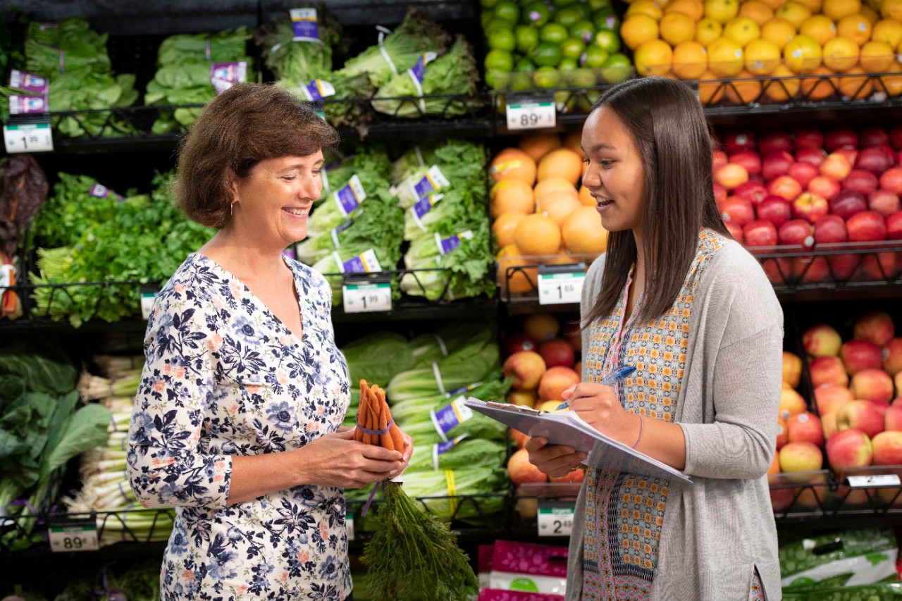 CAHS students with Kroger Dietician.  CAHS Marketing