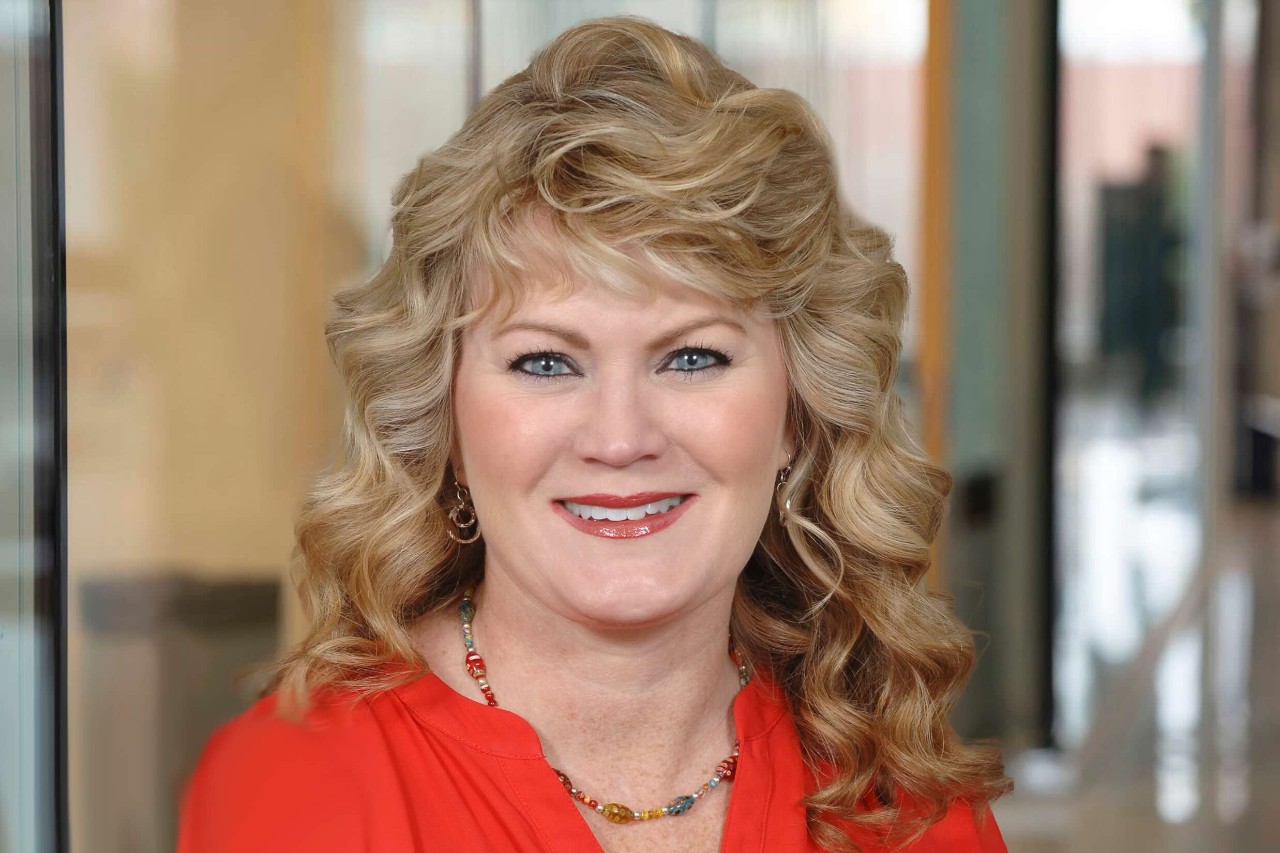 Headshot of Holly Gorden 